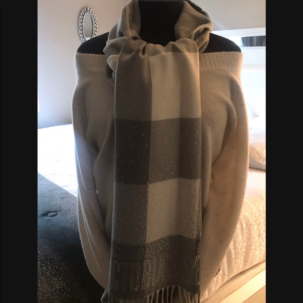 Victoria’s Secret Scarf